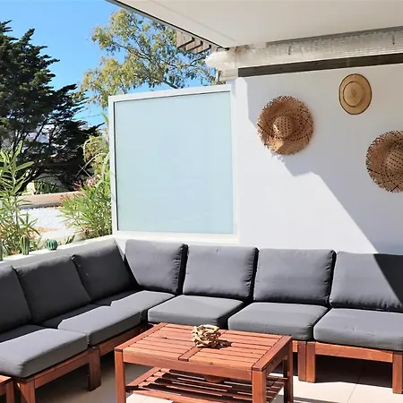 Apartment Les Salins- T3 - Terrasse Hyeres